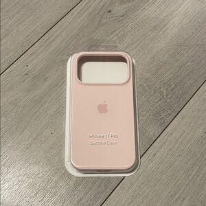 Apple iPhone 17 Pro Silicone Case - Soft Pink
